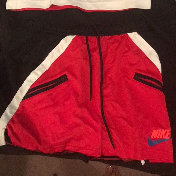 Nike Colorblock Moto Short & Too Set - Picture 3 of 4